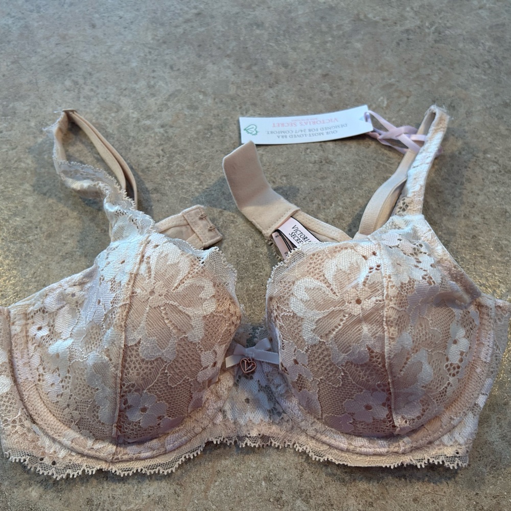 Victoria Secret 34B bra
